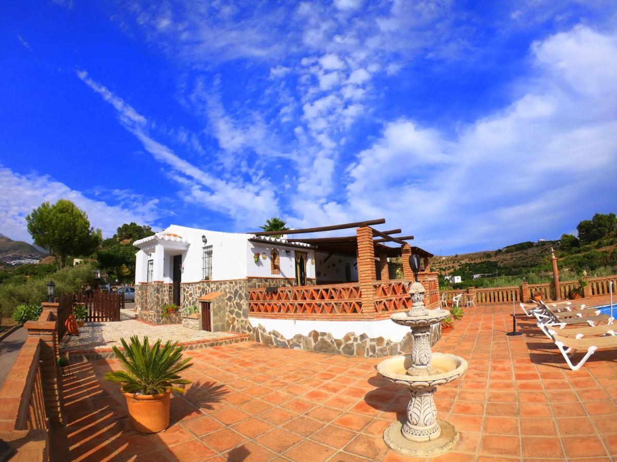 Vila Casa La Araucaria Frigiliana Exteriér fotografie