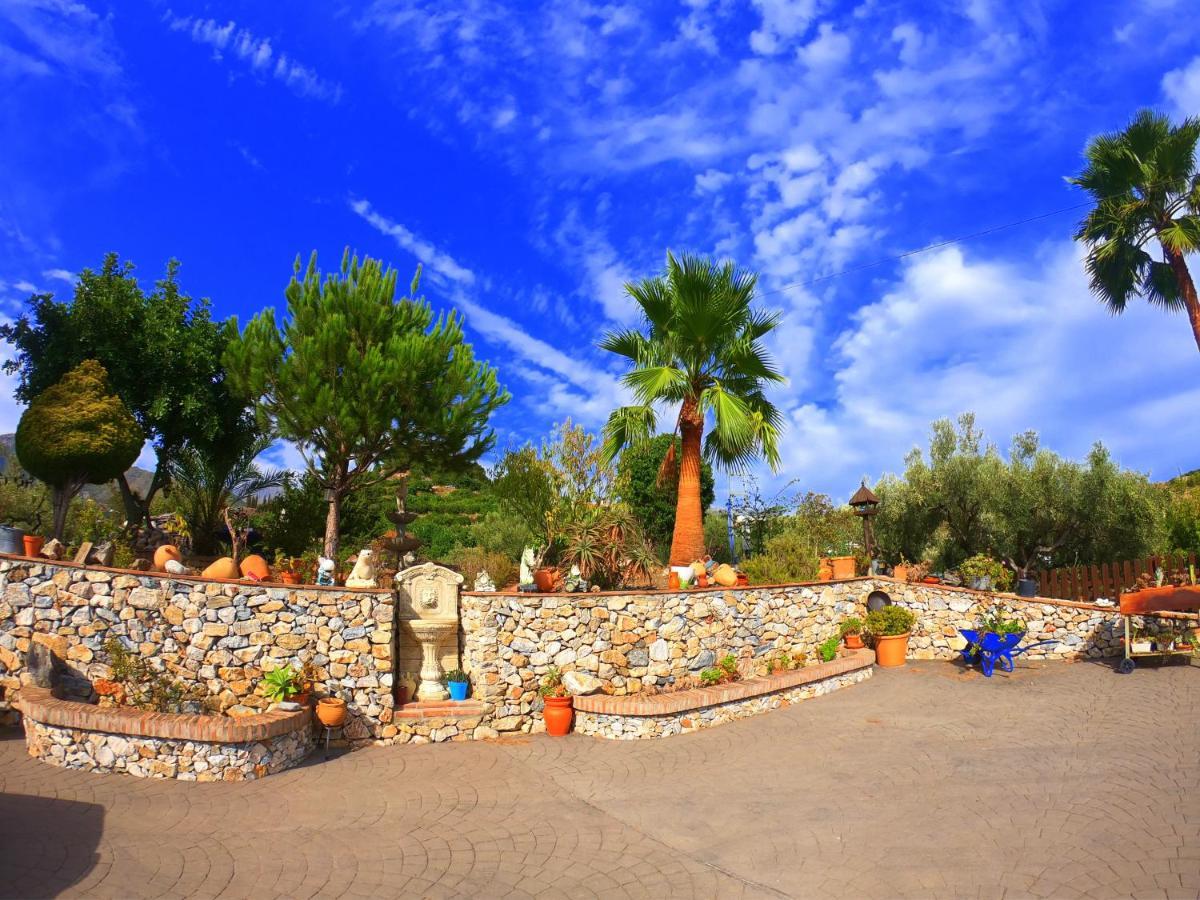 Vila Casa La Araucaria Frigiliana Exteriér fotografie