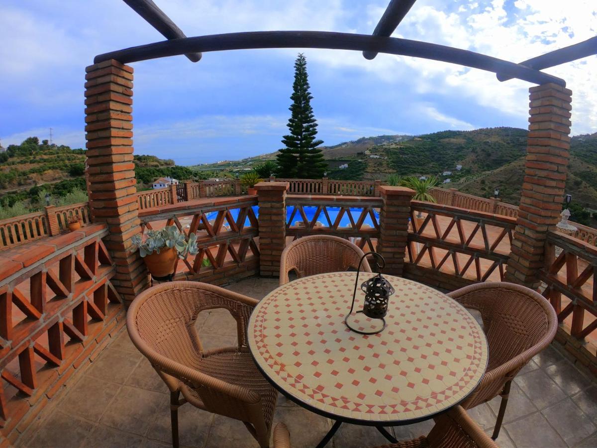 Vila Casa La Araucaria Frigiliana Exteriér fotografie